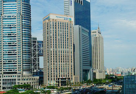 香港公司开离岸账户时，公司董事需要到场吗