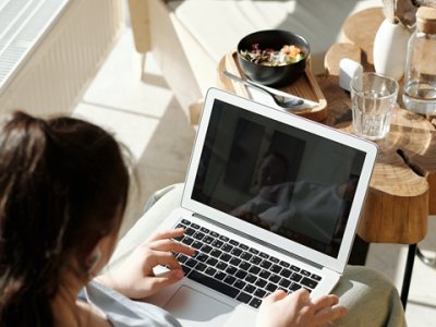 海外银行卡：使用难题引担忧